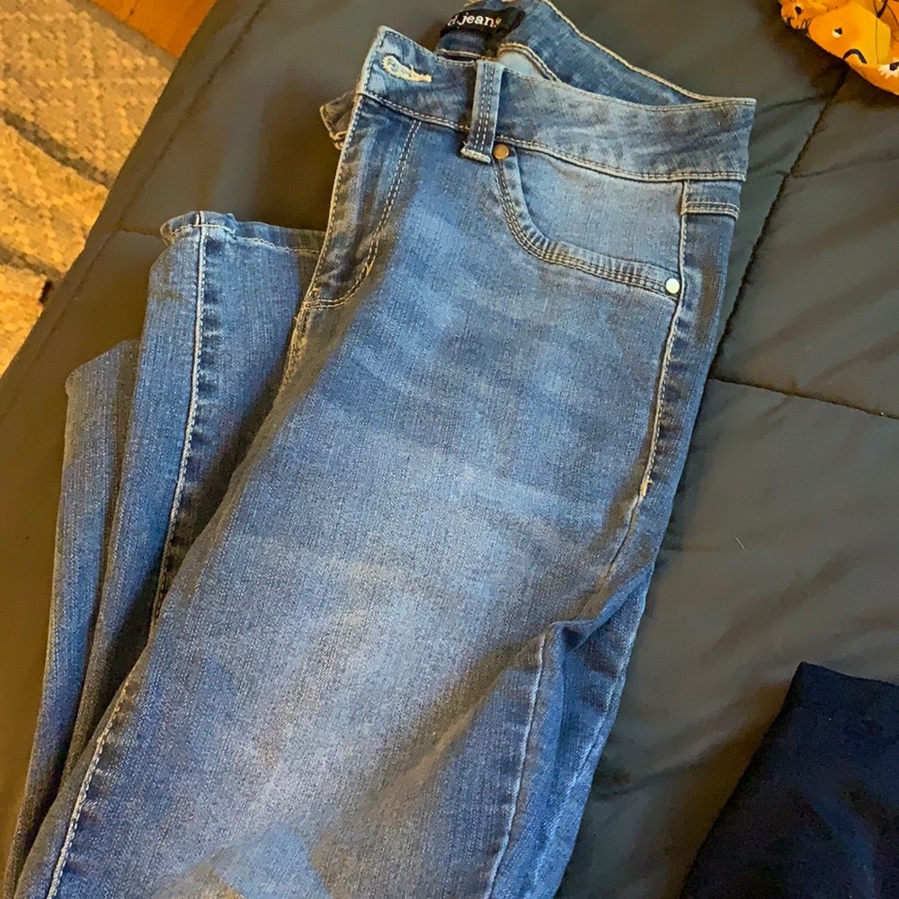 Cute stretchy jeans